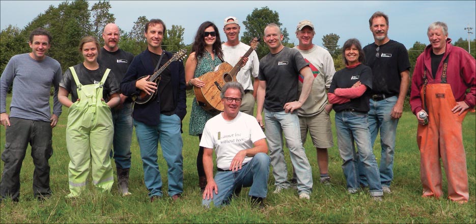 Left to Right: Dave Curry, Isabel Kelley, David Sywalski, (Musicians: Craig Hensley and Mariah Sewall –Steamboat Gypsy), Board President Dean Corner, Lance Carlezon, Dan Ucci, Lise Becu, Andreas von Huene, William Royall. Kneeling: Hugh Larson. Sponsors included: J.C. Stone, Jefferson, Maine; Maine Home and Design; R.M. Davis; and the Maine Stone Workers Guild. The arboretum was also gifted with an anonymous donation to help offset the artist’s living expenses, and area restaurants also helped by donating food.