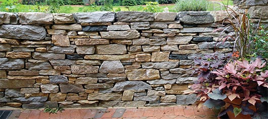 This drystone wall features strong sandstone and plenty of hiding places for marbles.  