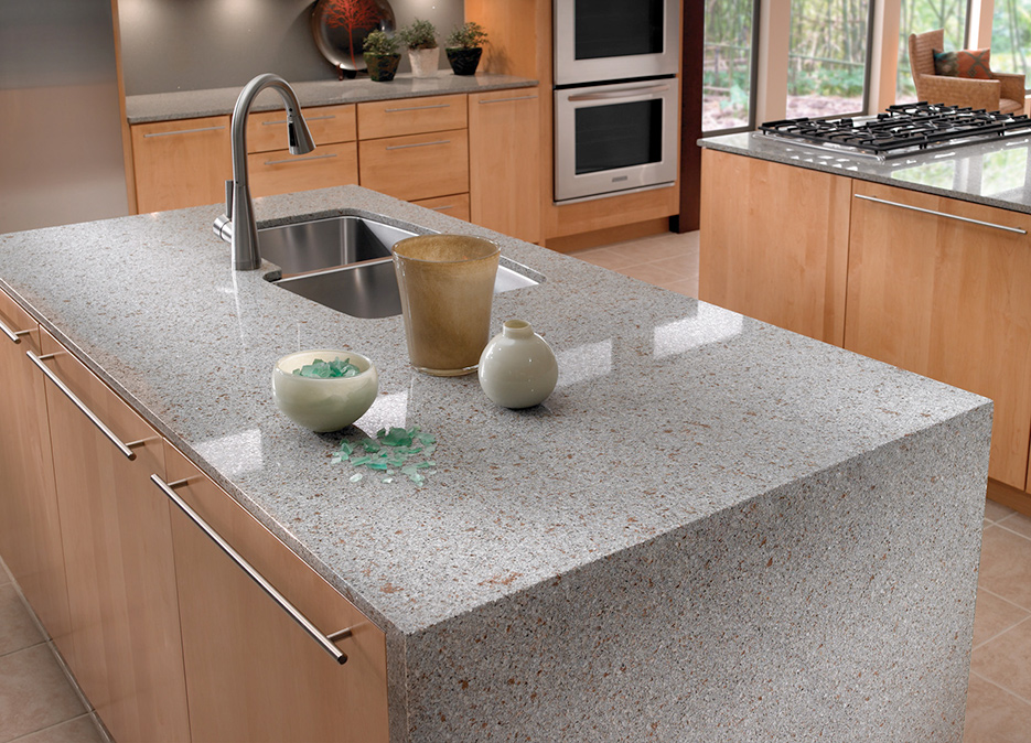 Corn resin countertops, a relatively new product in the world of kitchen and bathroom surfaces, are gaining popularity due to their sustainable nature and innovative composition.