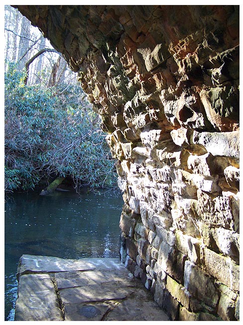 Crab Orchard stone bridge construction detail