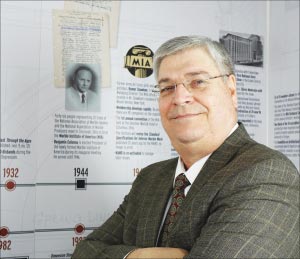 Jeffrey Matthews, owner of Trade International, Inc. of Atlanta, and one of the natural stone industry’s most knowledgeable experts, has been awarded the 2014 Migliore Award for Lifetime Achievement by the MIA, the industry’s highest honor.