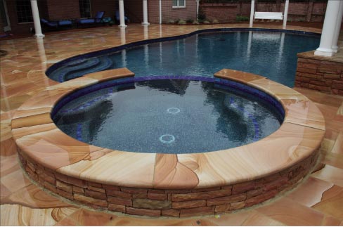 Silvara does several large, custom pool projects every year. This project in South Georgia incorporates Silvara’s sawed paving with radius, bullnosed coping on the spa area.