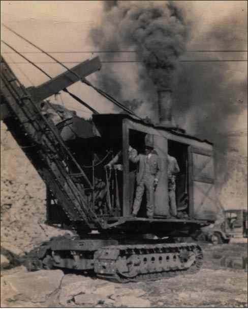 From mule trains to steam shovels and cranes, the Phenix Quarry history spans the growth of mechanization and the spread of modern mining methods.