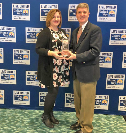 Natural Stone Institute’s Pam Hammond and Jim Hieb accepted the Pillar Award at United Way’s Annual Celebration of Community Impact.