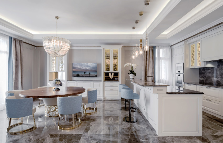 Kitchen worktop, flooring and full height backsplash in polished Monaco Lucido.