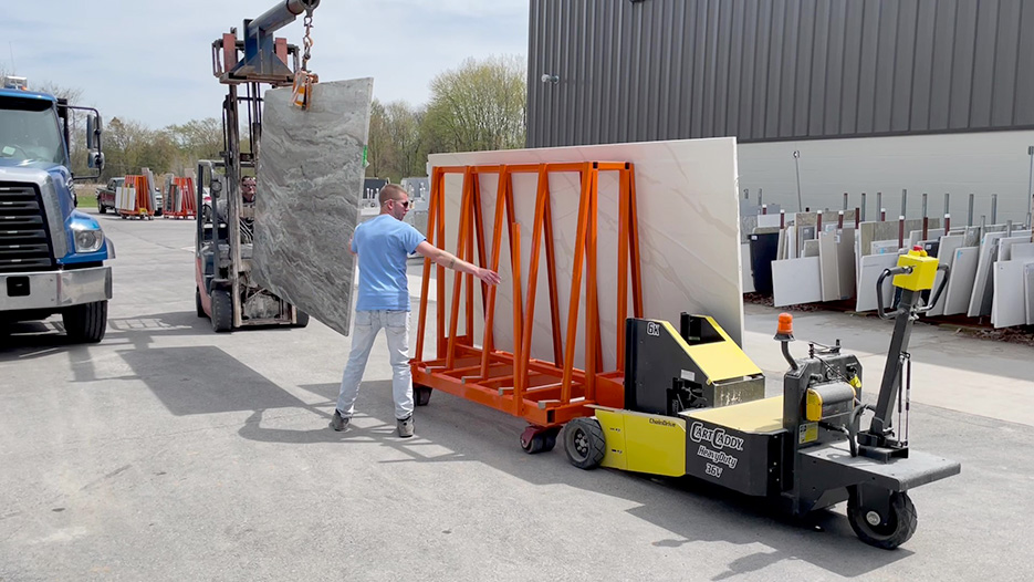 Unloading and moving incoming slabs to storage is simplified and safer with the Slab Caddy. The high load capacity allows one operator to safely move several full slabs at once.