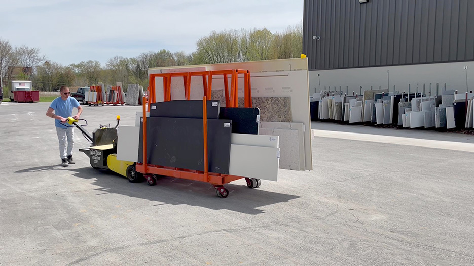 Unloading and moving incoming slabs to storage is simplified and safer with the Slab Caddy. The high load capacity allows one operator to safely move several full slabs at once.