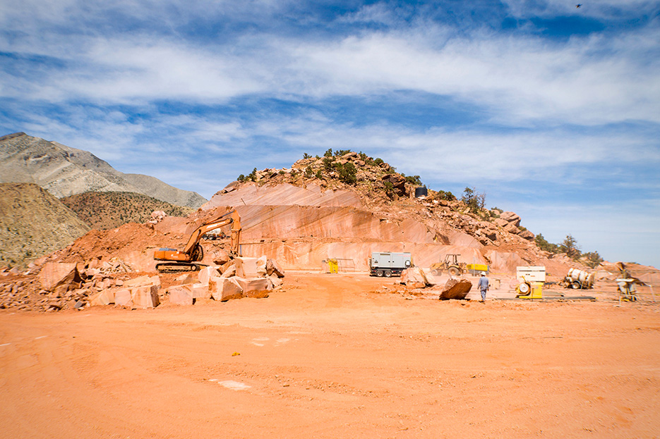 The beautiful Aztec sandstone is the same distinctive rock that makes up the massive cliffs of Zion National Park, the deep canyons of Canyonlands, and the iconic arches of Arches national Park.