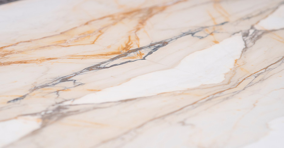 Detail of the Calacatta Macchia Vecchia Marble Lux finish.