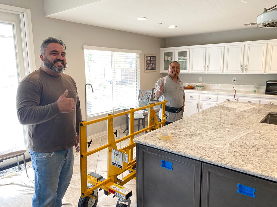 The Block Tops Sacramento, California install teams love their No-Lift Install system carts. Safety in all aspects of the job is important at Block Tops. The company has several No-Lift carts, and uses them in both locations. 