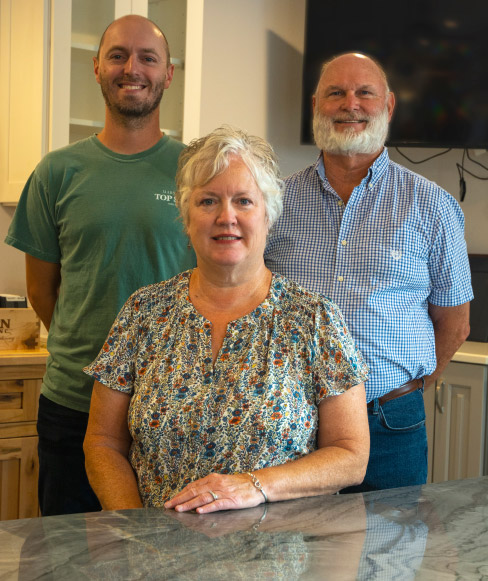 Carolyn, Fred and Trey Walker have redefined what it means to be a family business in the stone industry. Their business serves the Knoxville-Maryville-Alcoa, Tennessee area, since 1986.