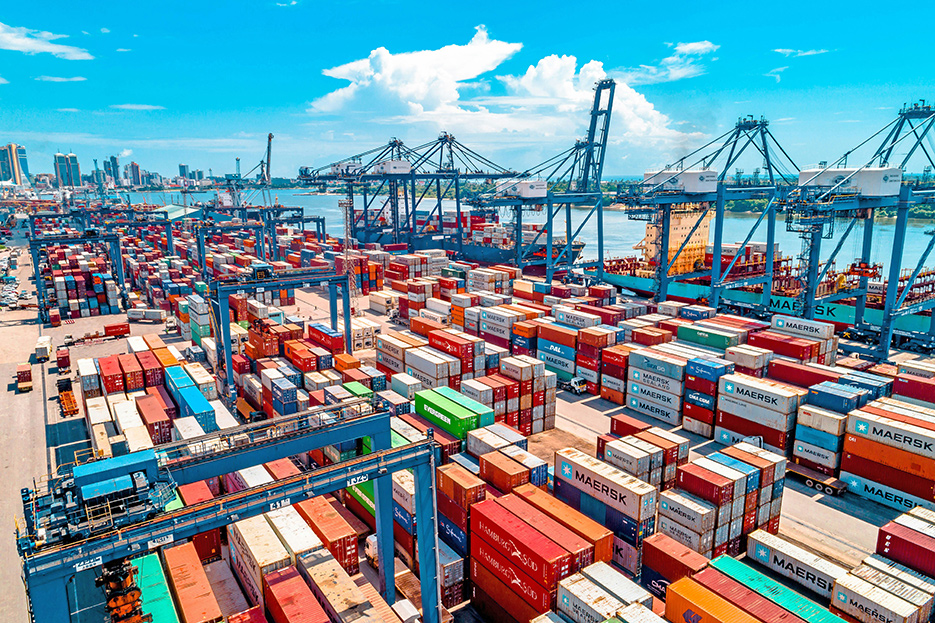 When port hubs become congested, the effects ripple through the supply chain, impacting businesses and consumers worldwide.