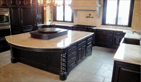 Above: This Colonial Gold kitchen was part of a large scale renovation for a retreat in the mountains of East Tennessee.