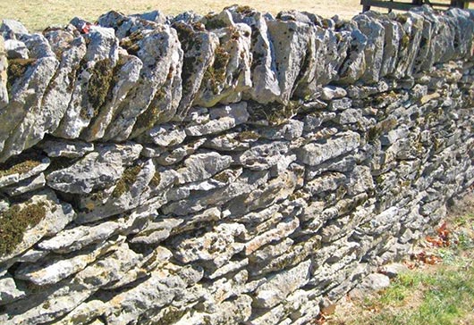 In the 1800s, Irish stone masons made their mark in Kentucky by sharing the ancient, dry-stack method of building with limestone