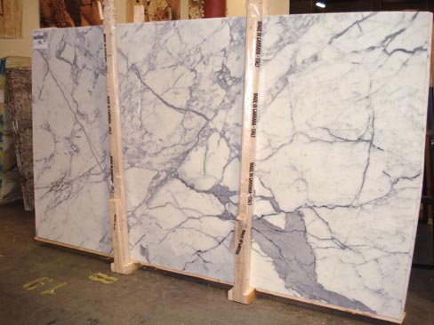 There’s no finer quality marble than this premium slab of 2cm Statuary at the Walker-Zanger facility in Los Angeles. Driven by design trends of the last 7 years, kitchens made of 2 and 3cm white marble are and will continue to be the rage for quite some time. 